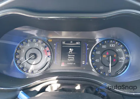 2015 Chrysler 200 S z USA, uszkodzony, nr VIN 1C3CCCBB2FN736894